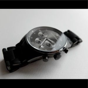 Emporio Armani men’s AR-5889 solid stainless steel watch with rubberized band ✨
